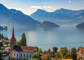 Vierwaldstättersee - Unterwegs mit Bus, Bahn und Schiff